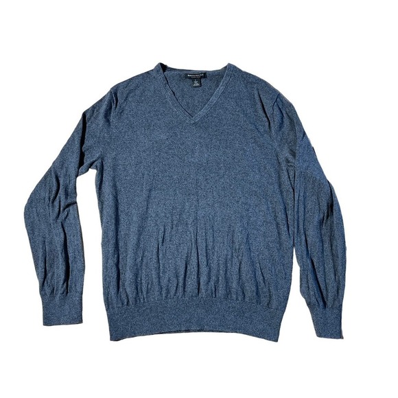 Men's Banana Republic Luxury Blend Gray Pull over sweater. Silk/Cashmere. LARGE - Picture 1 of 4